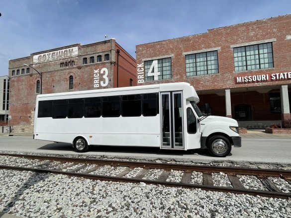 2013 IC Bus International Shuttle Bus for Sale in Springfield, MO - Photo 3