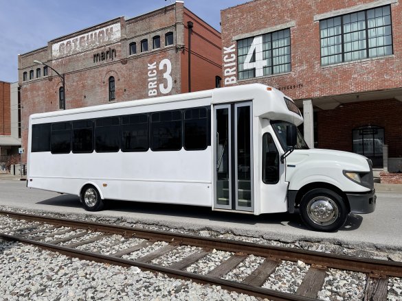 2013 IC Bus International Shuttle Bus for Sale in Springfield, MO - Main Photo