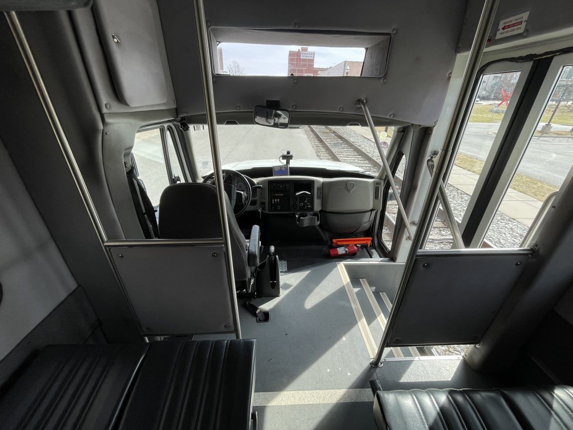 Shuttle Bus for Sale in Springfield, MO - Photo 17
