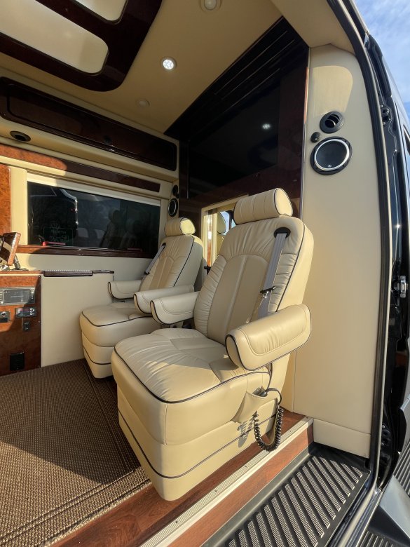 2016 Mercedes-Benz Daycruiser Sprinter for Sale in Anaheim, CA - Main Photo