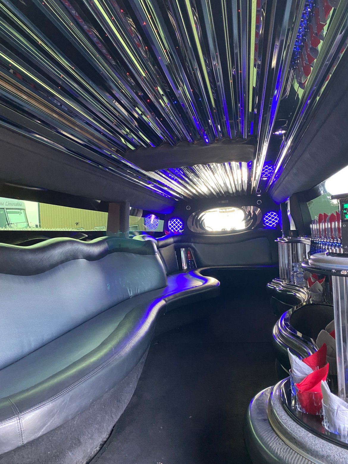 SUV Stretch for Sale in Maryville, IL - Photo 11