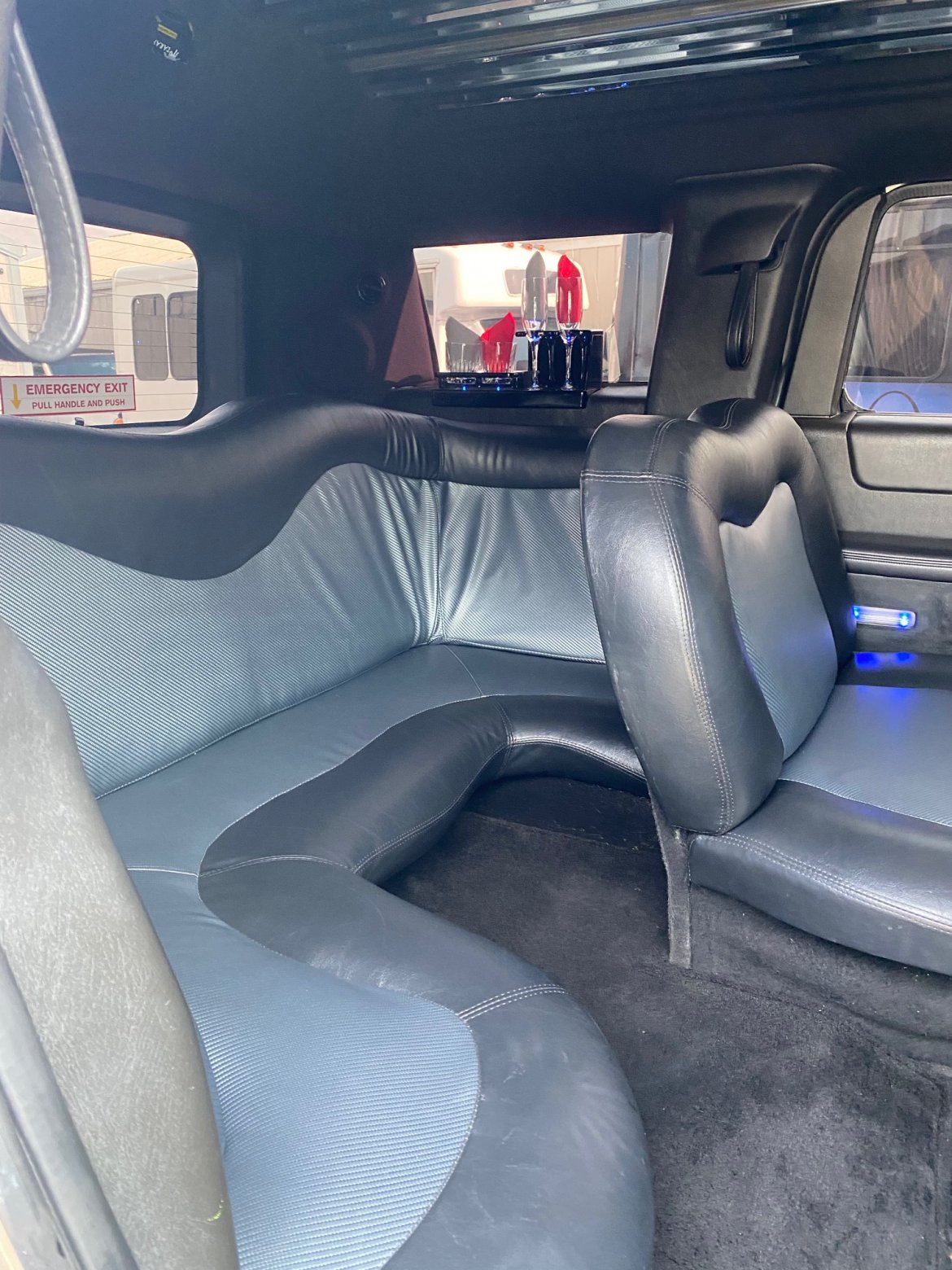 SUV Stretch for Sale in Maryville, IL - Photo 12