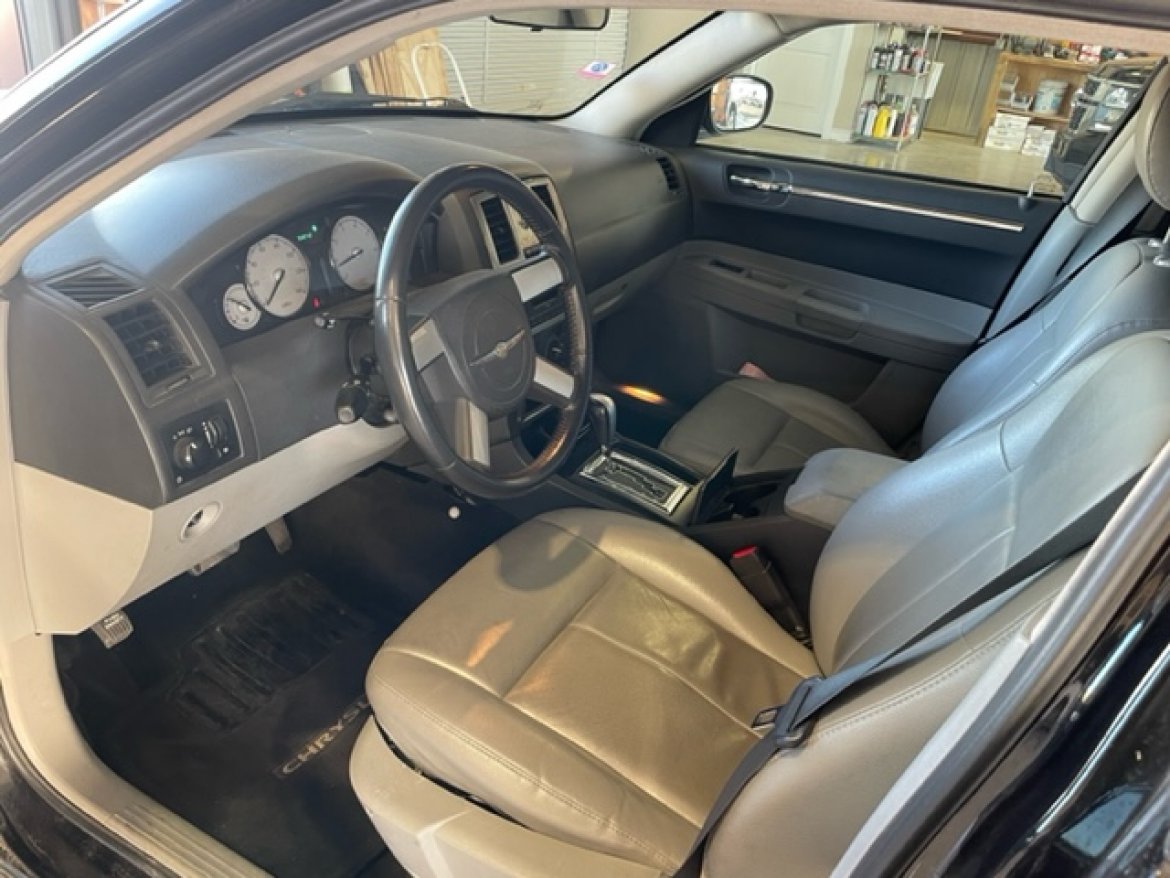 Limousine for Sale in Austin, TX - Photo 14