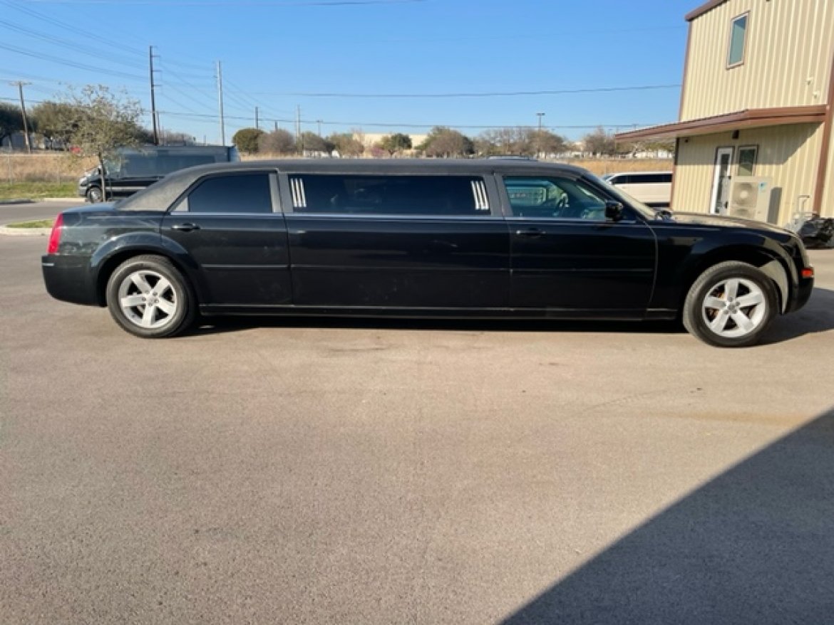 Limousine for Sale in Austin, TX - Photo 4