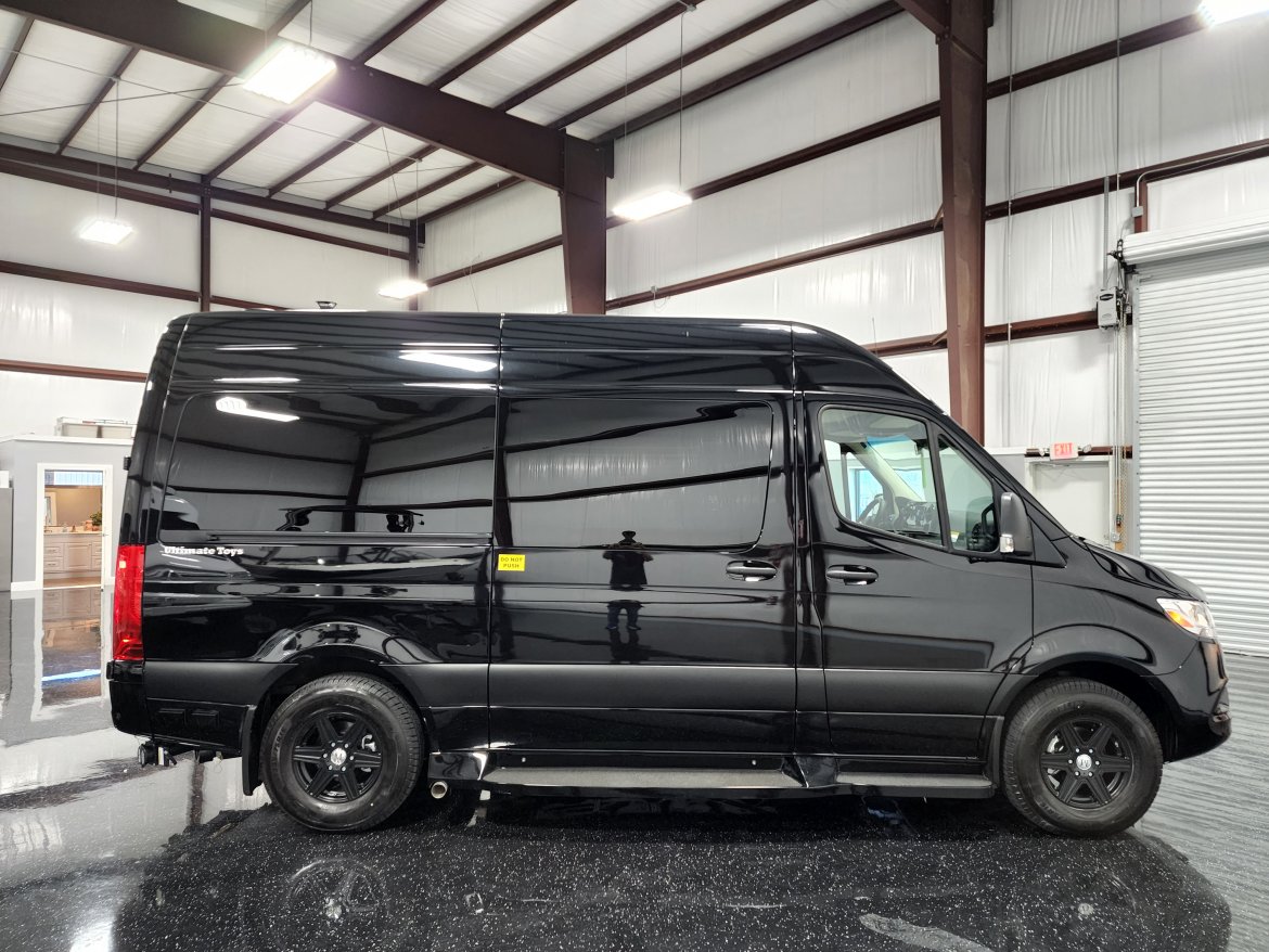 Sprinter for Sale in Houston, TX - Photo 4