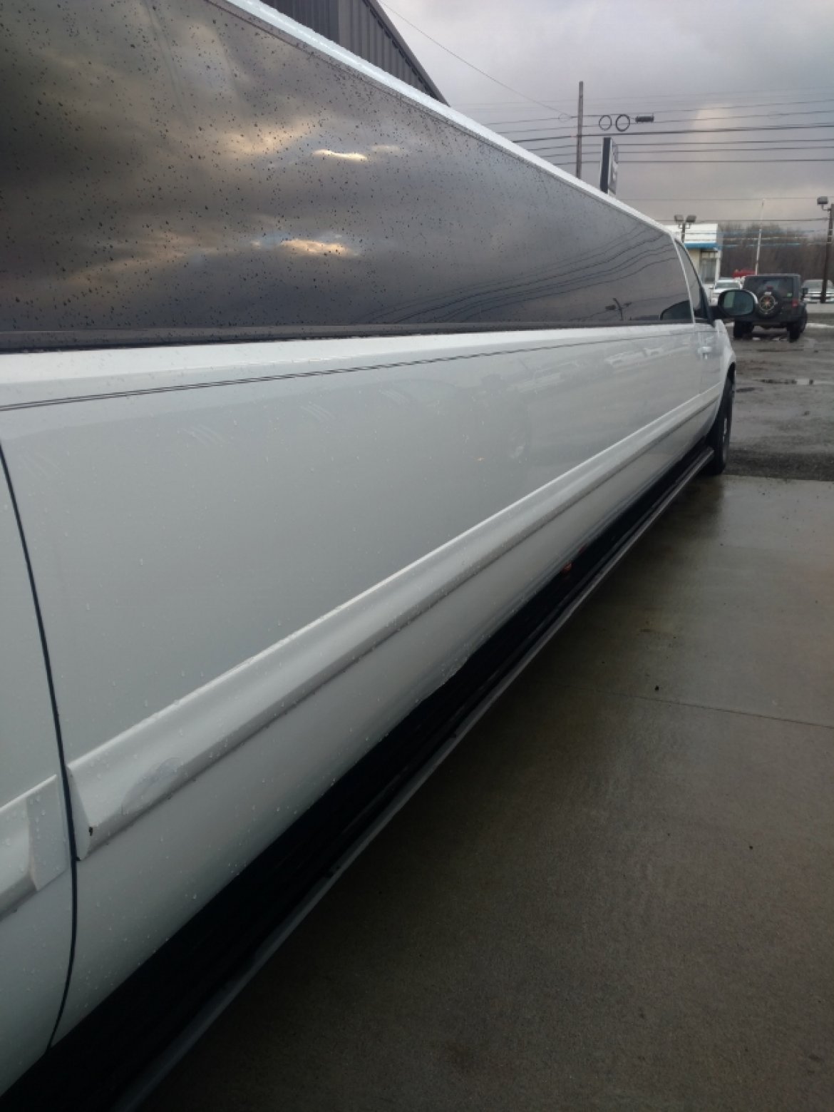 Photo of SUV Stretch for sale: 2007 GMC  Yukon  200&quot;