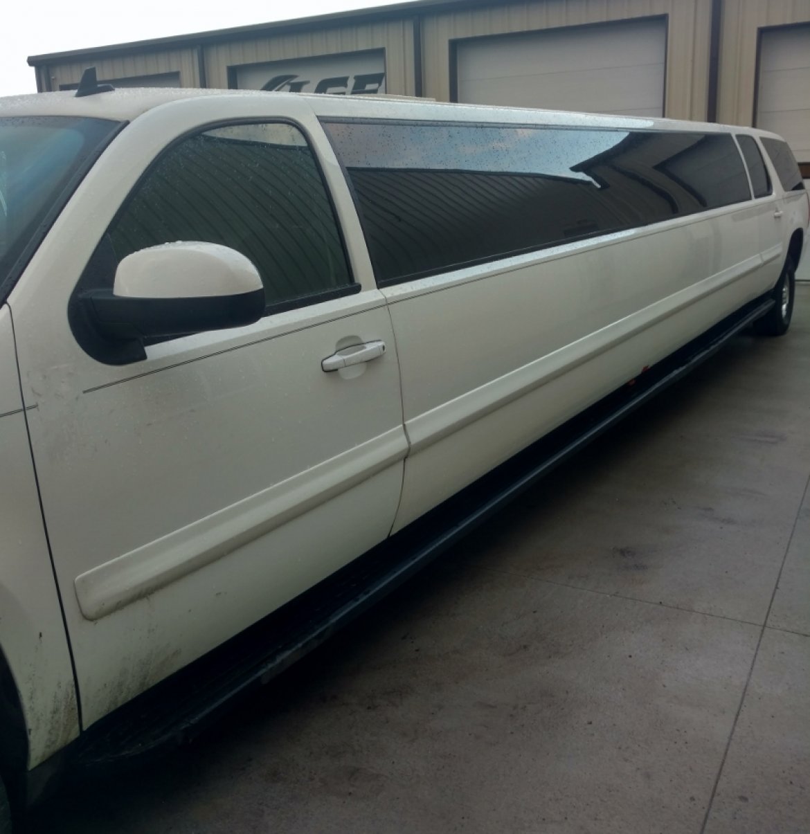 Photo of SUV Stretch for sale: 2007 GMC  Yukon  200&quot;