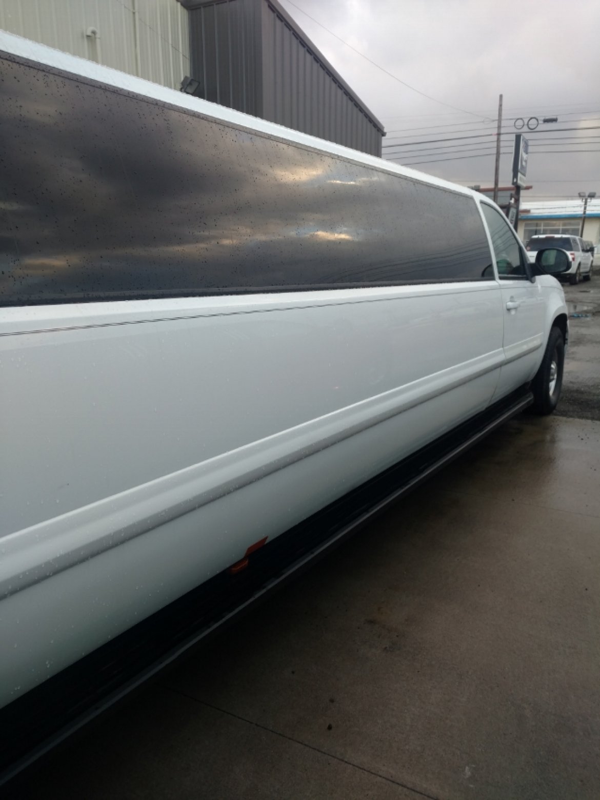 Photo of SUV Stretch for sale: 2007 GMC  Yukon  200&quot;