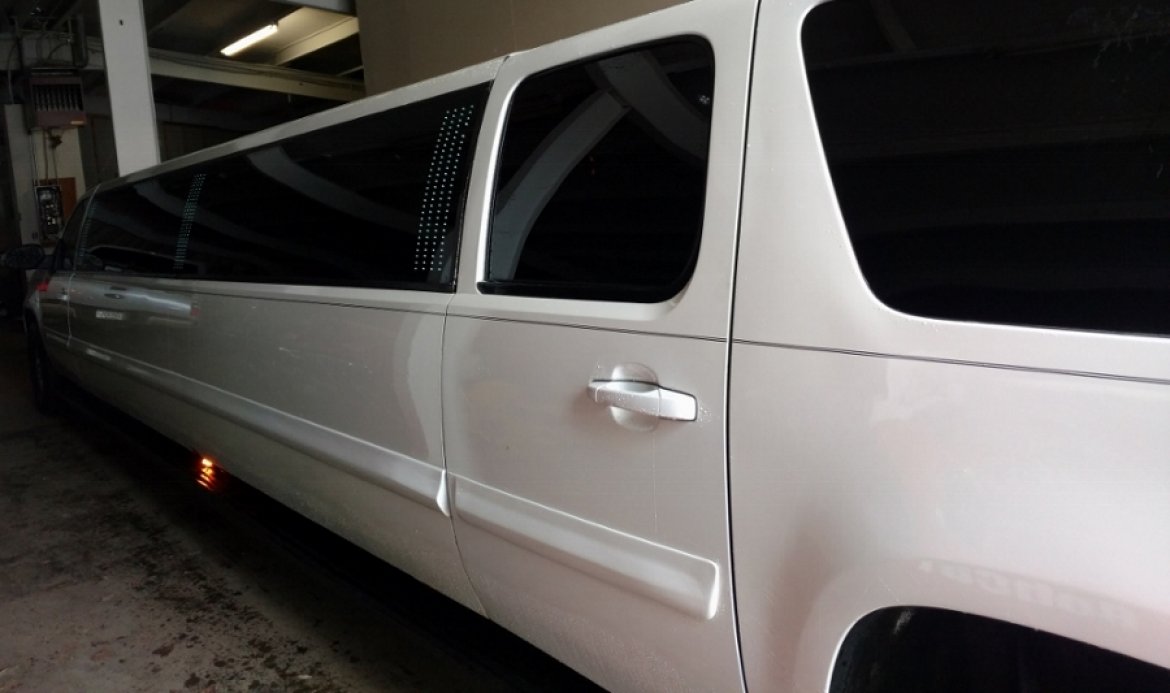 Photo of SUV Stretch for sale: 2007 GMC  Yukon  200&quot;