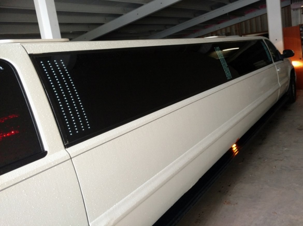 Photo of SUV Stretch for sale: 2007 GMC  Yukon  200&quot;