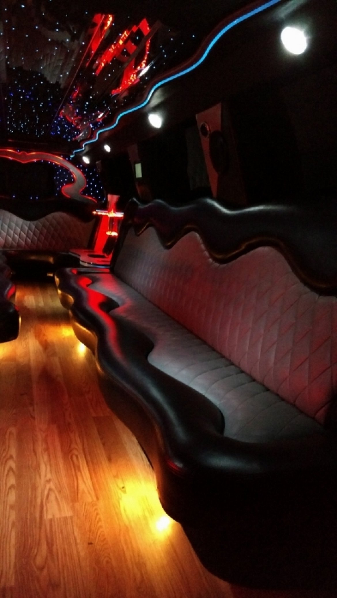 Photo of SUV Stretch for sale: 2007 GMC  Yukon  200&quot;