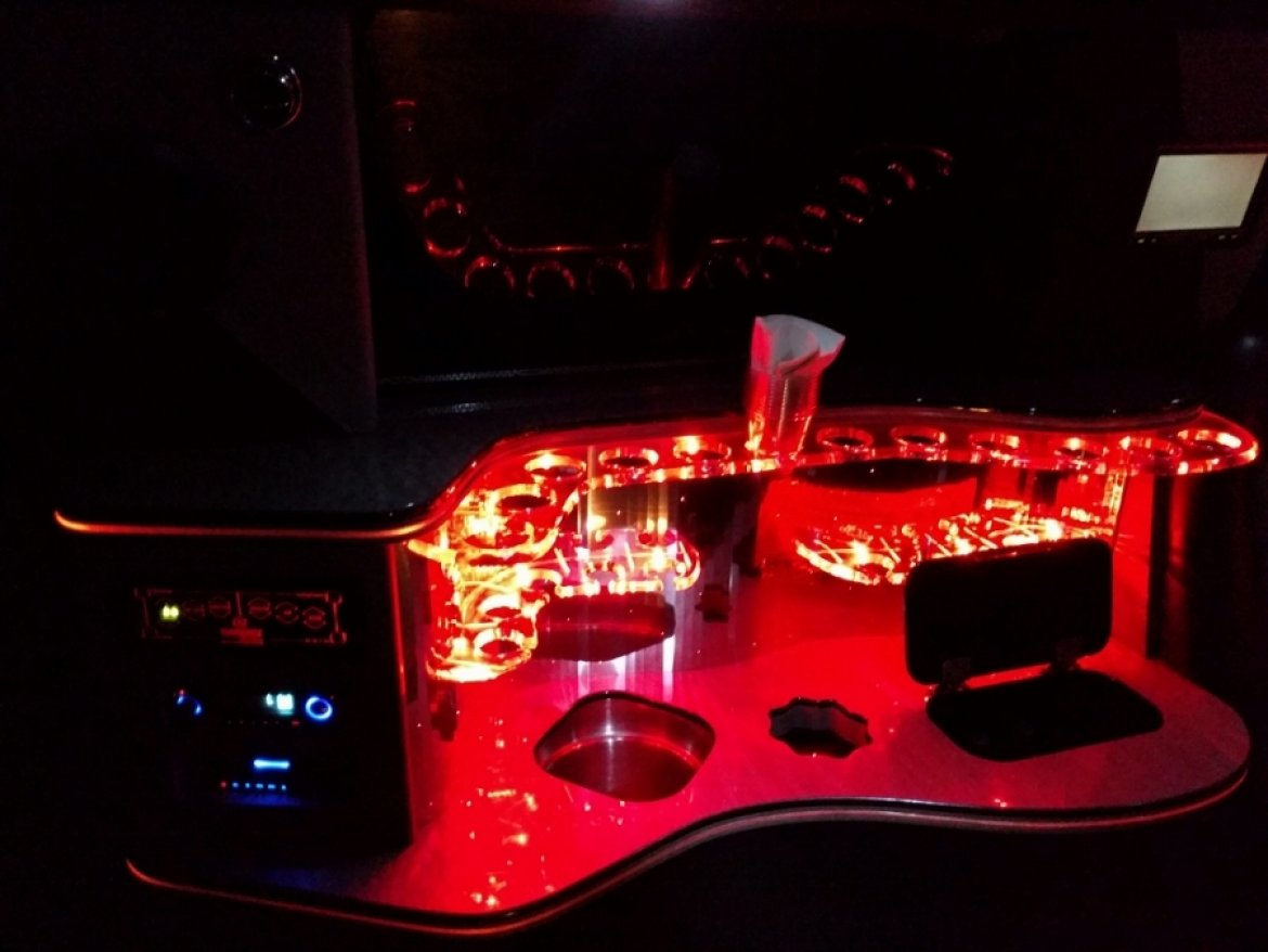 Photo of SUV Stretch for sale: 2007 GMC  Yukon  200&quot;