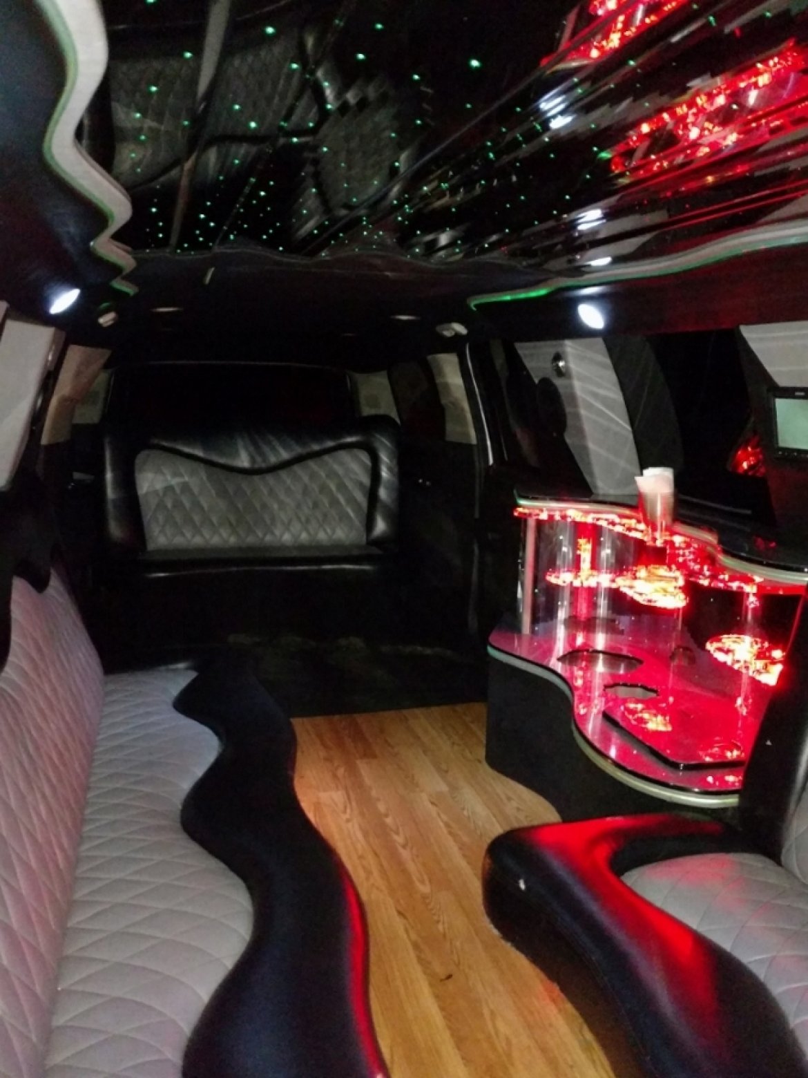 Photo of SUV Stretch for sale: 2007 GMC  Yukon  200&quot;