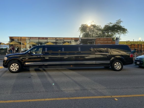 2014 Lincoln Navigator L SUV Stretch for Sale in Surrey, BC - Main Photo