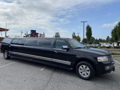2014 Lincoln Navigator L SUV Stretch for Sale in Surrey, BC - Photo 2