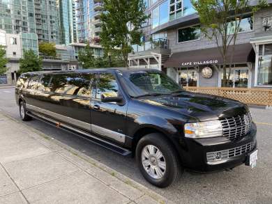 2014 Lincoln Navigator L SUV Stretch for Sale in Surrey, British Columbia, Canada - Photo 4