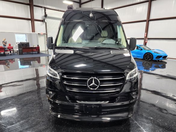 2023 Mercedes-Benz Sprinter 3500 170 EXT Midwest D5 Daycruiser Sprinter for Sale in Texas, TX - Photo 2