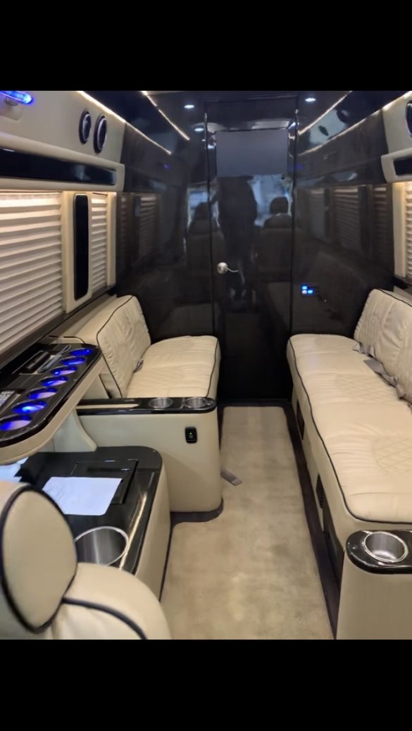 2018 Mercedes-Benz Sprinter Daycruiser Sprinter for Sale in Anahiem, CA - Main Photo