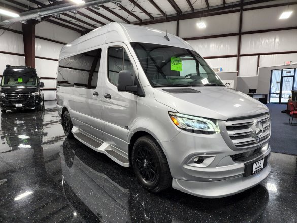2022 Mercedes-Benz Sprinter 2500 144" Signature Series Sprinter for Sale in Houston, TX - Main Photo