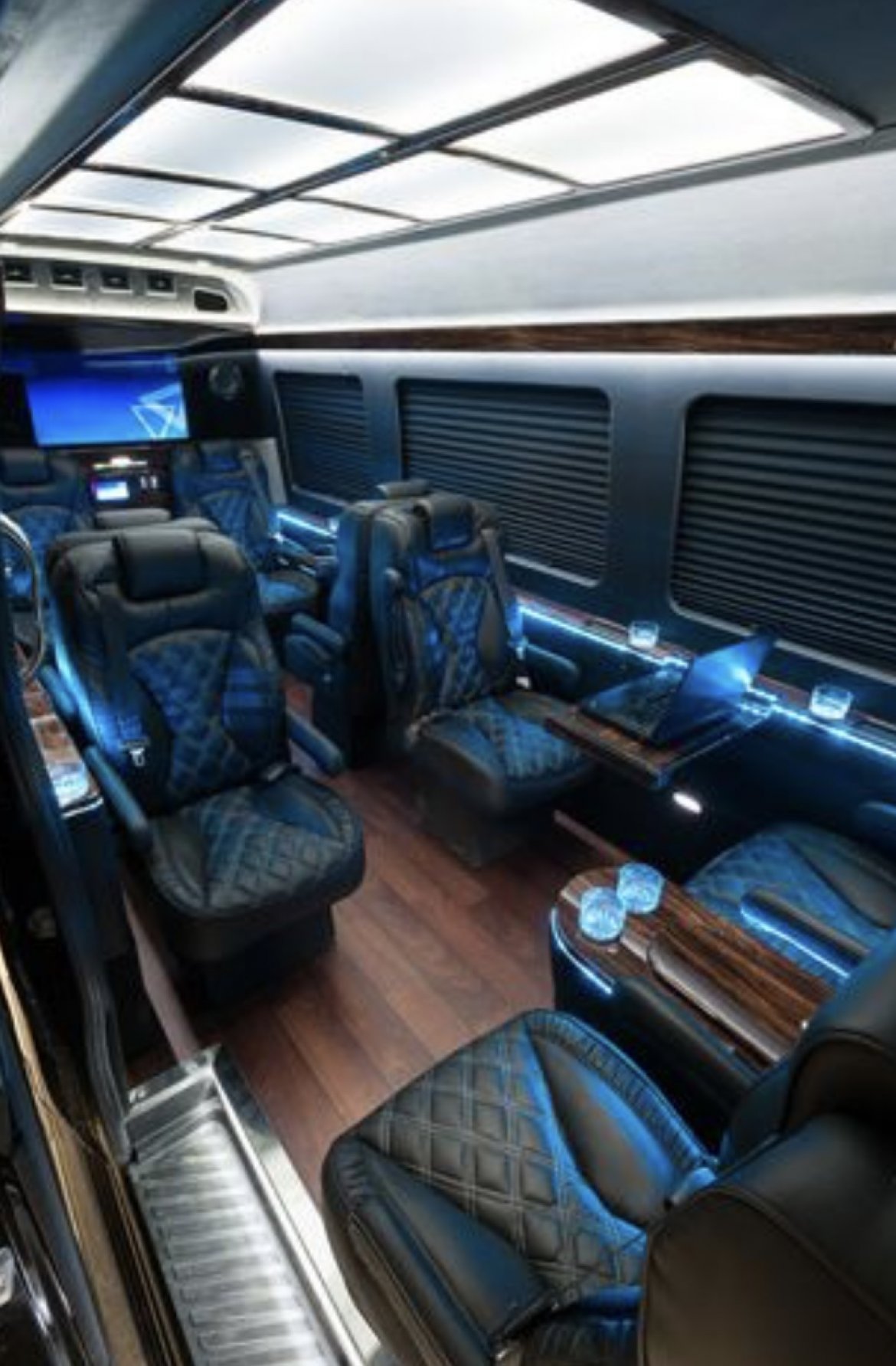 Limo Bus for Sale in Bakersfield, CA - Photo 5