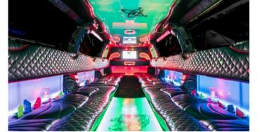 2007 Cadillac Escalade Limousine for Sale in LAKELAND, Florida, US - Photo 3