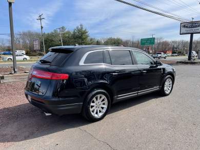 2018 Lincoln MKT Sedan for Sale in Morganville, New Jersey, US - Photo 3
