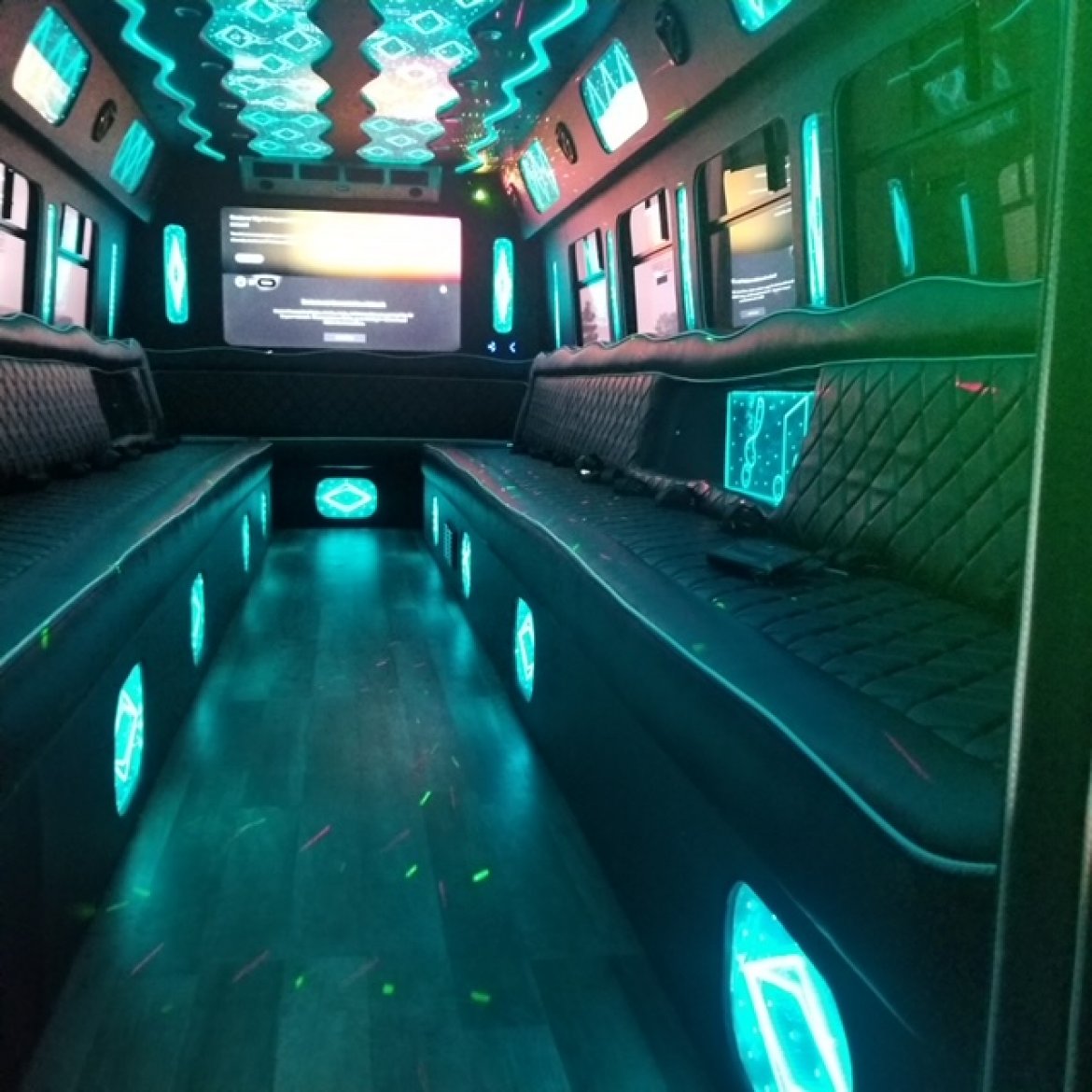 Limo Bus for Sale in fontana, CA - Photo 4