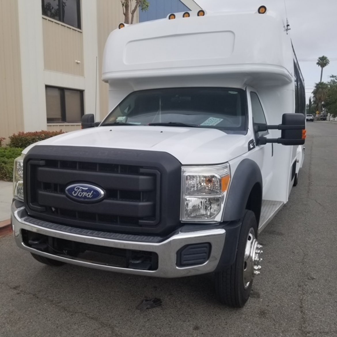 Limo Bus for Sale in fontana, CA - Photo 12