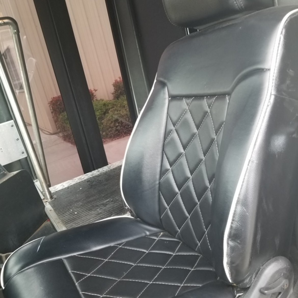 Limo Bus for Sale in fontana, CA - Photo 13