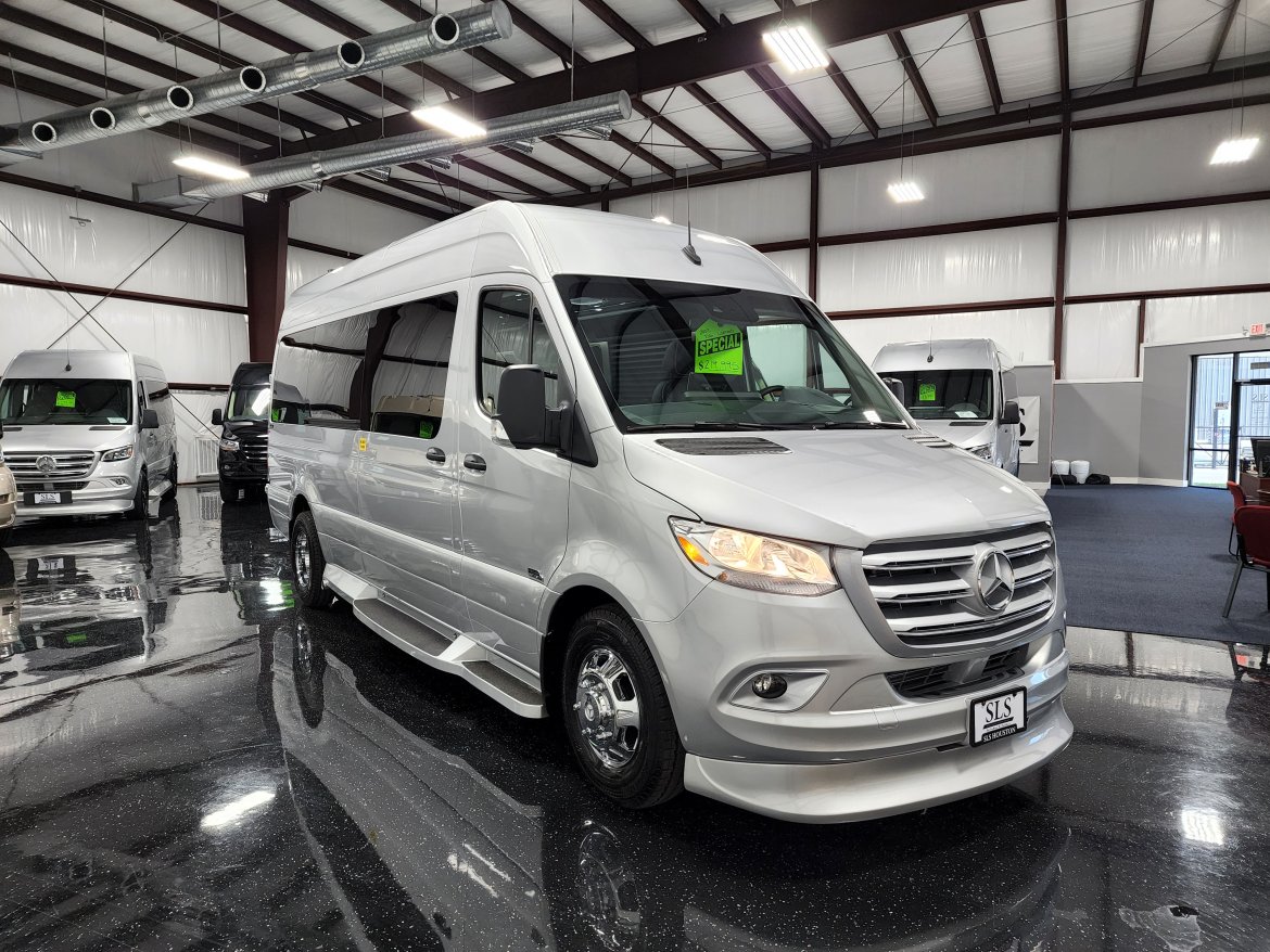 Sprinter for sale: 2022 Mercedes-Benz Sprinter 3500 170 Midwest Luxe Daycruiser 170&quot; by Midwest Automotive Designs