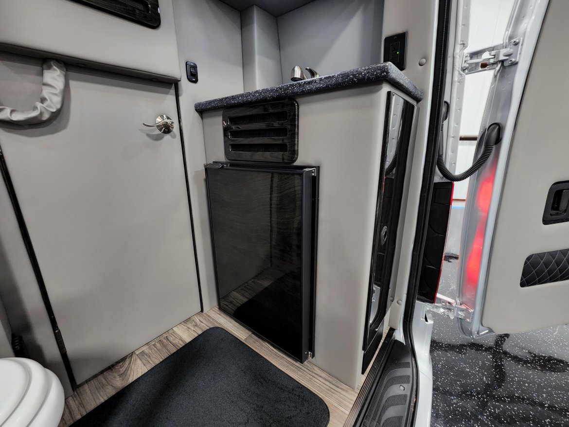 Sprinter for Sale in Houston, TX - Photo 15