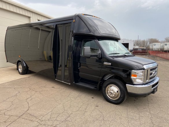 2019 Ford E450 Limo Bus Limo Bus for Sale in Erie, PA - Photo 3
