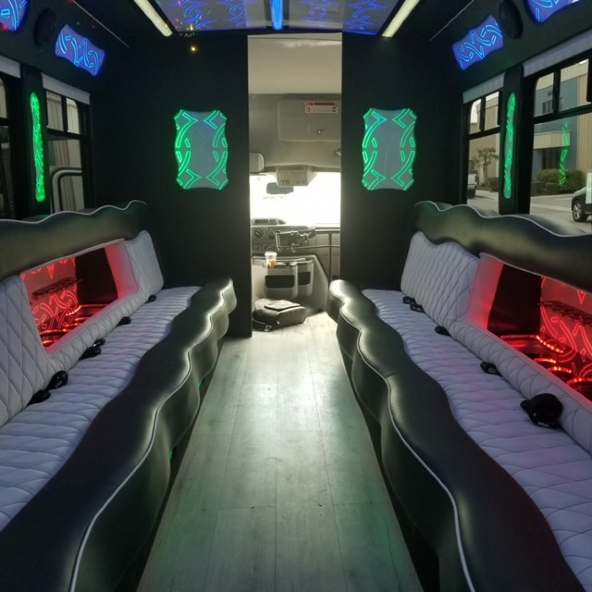 Limo Bus for Sale in fontana, CA - Photo 16