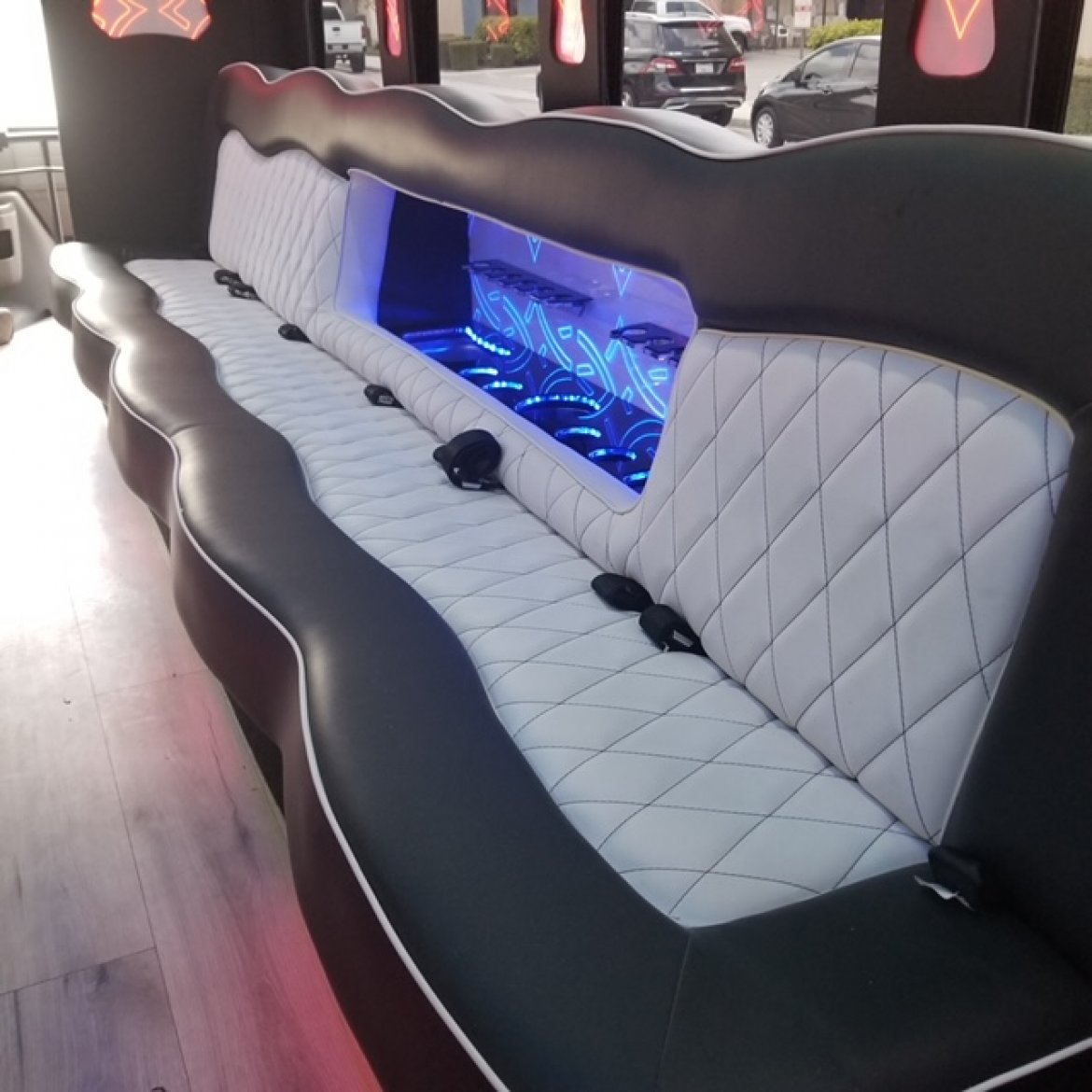 Limo Bus for Sale in fontana, CA - Photo 18