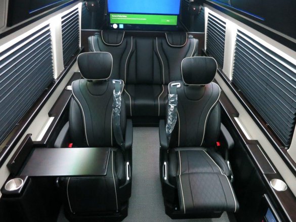 2021 Mercedes-Benz 3500 Sprinter Diplomat Sprinter for Sale in Carson, CA - Photo 2