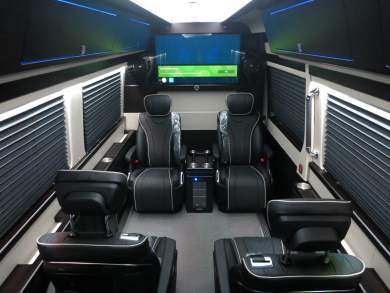 2021 Mercedes-Benz 3500 Sprinter Diplomat Sprinter for Sale in Carson, California, US - Photo 4