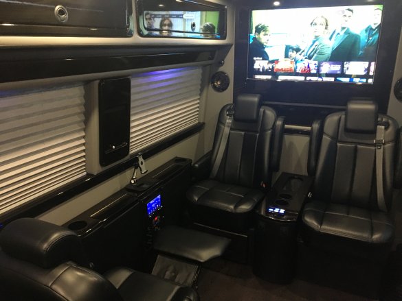2013 Mercedes-Benz 2500 Luxury Sprinter Sprinter for Sale in Richmond, VA - Photo 2