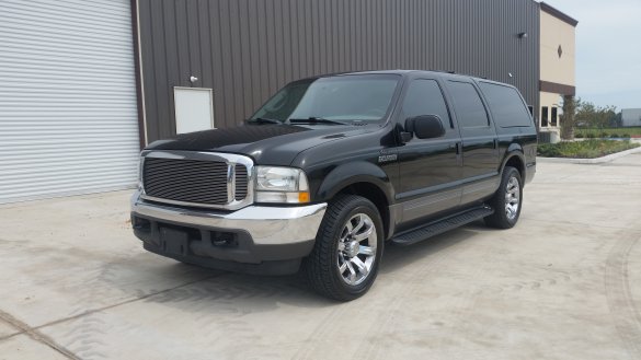 2003 Ford Excursion XLT CEO SUV Mobile Office for Sale in Houston, TX - Photo 3