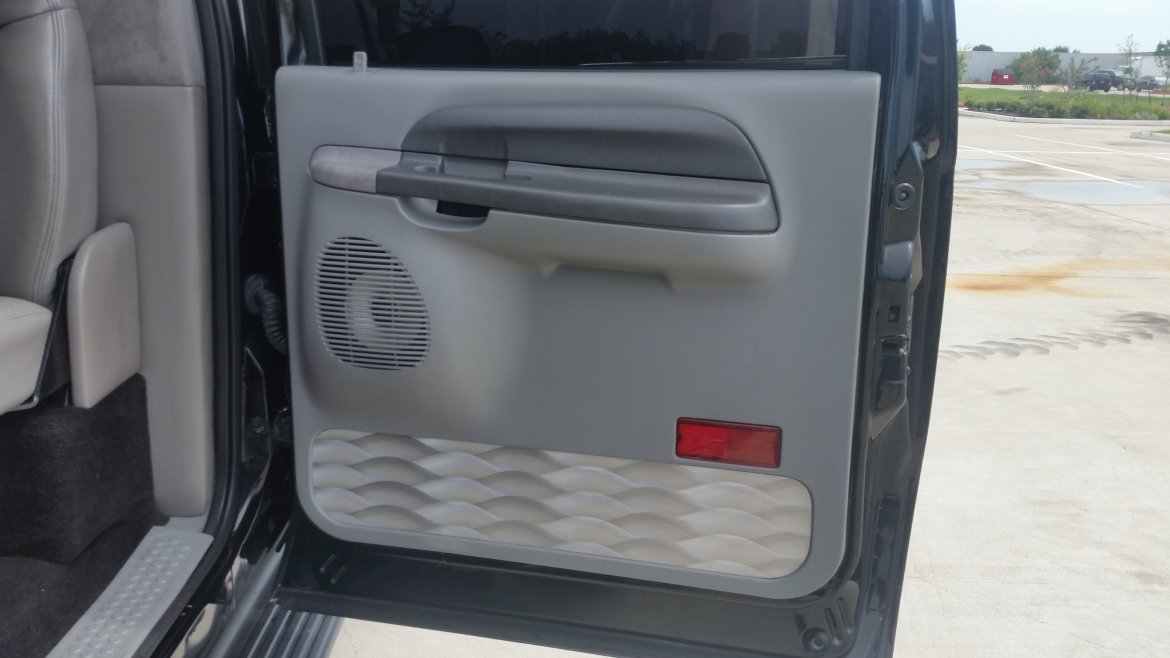 Photo of CEO SUV Mobile Office for sale: 2003 Ford Excursion XLT by LA Custom Coach