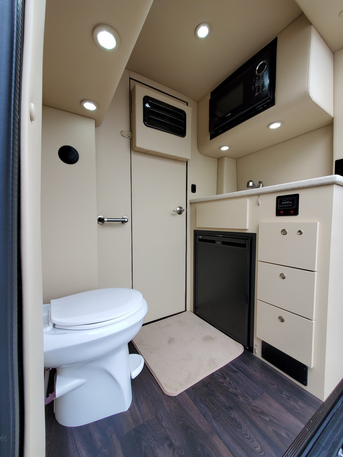 Sprinter for Sale in Cincinnati, OH - Photo 3