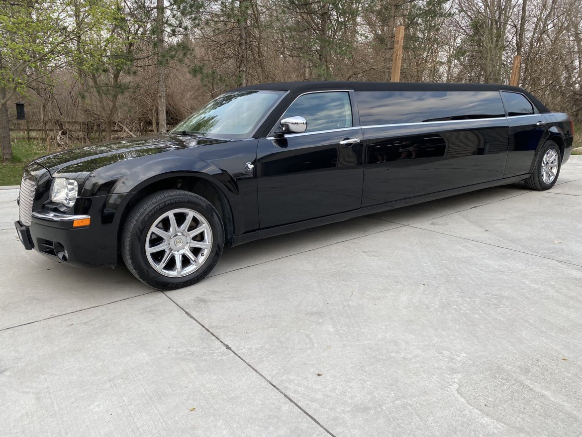 Limousine for Sale in Waterloo, NE - Photo 4