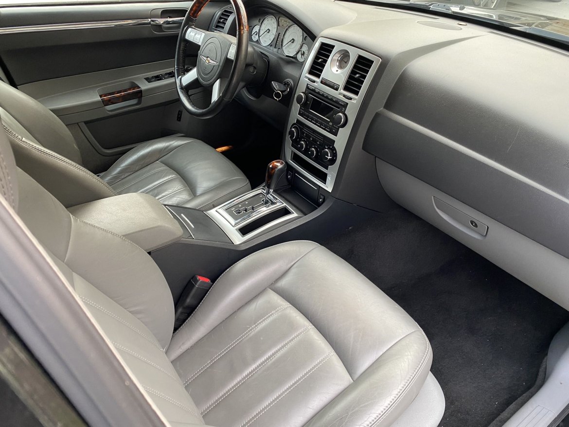 Limousine for Sale in Waterloo, NE - Photo 17