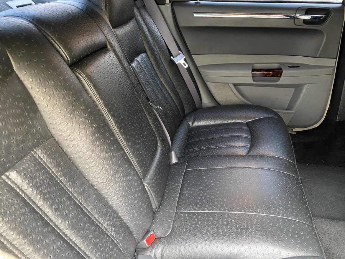 Limousine for Sale in Waterloo, NE - Photo 24