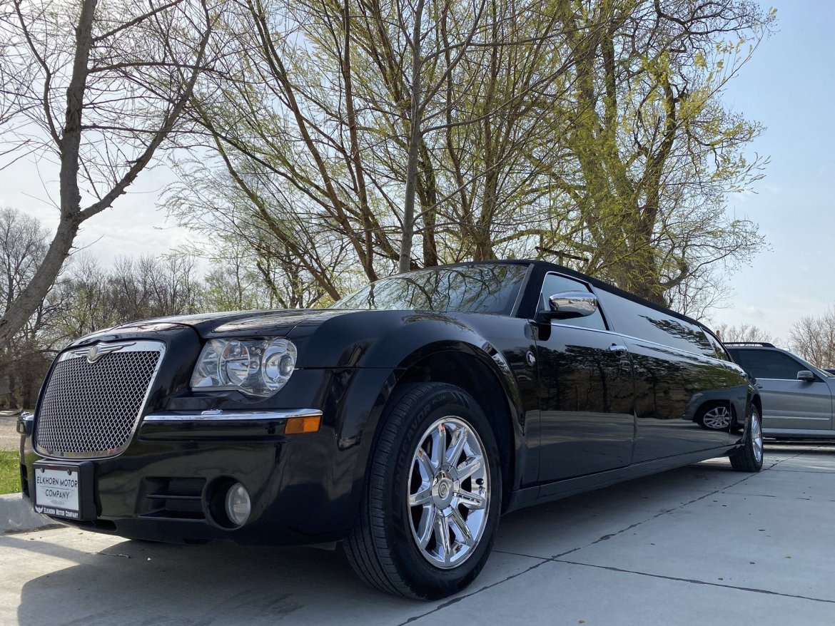 Limousine for Sale in Waterloo, NE - Photo 9