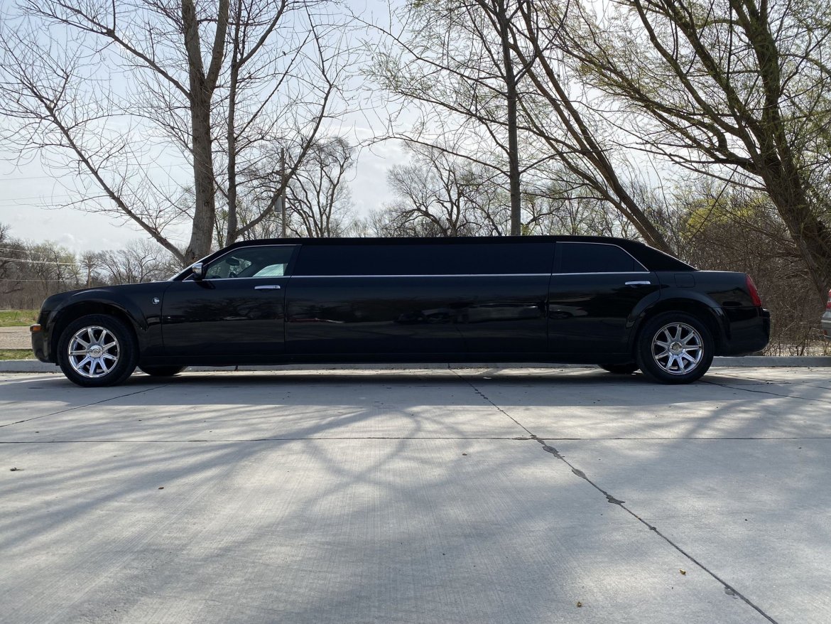 Limousine for Sale in Waterloo, NE - Photo 37