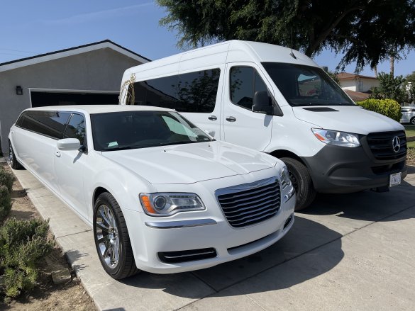 2015 Chrysler Chrysler 300 Stretch Limousine for Sale in Bakersfield, CA - Main Photo