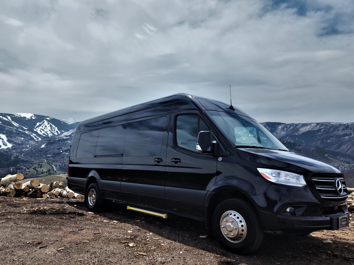 Executive Shuttle for Sale in Avon, CO - Photo 3