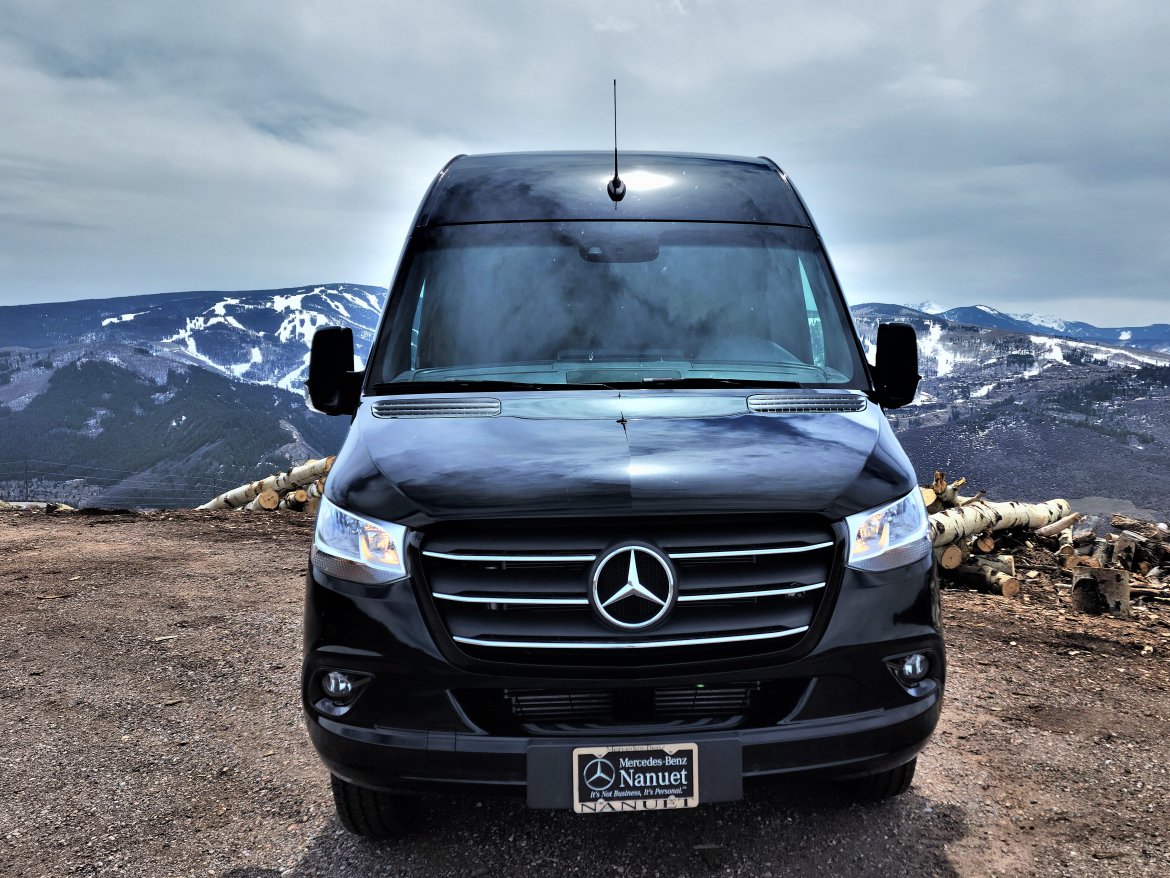 Executive Shuttle for Sale in Avon, CO - Photo 2