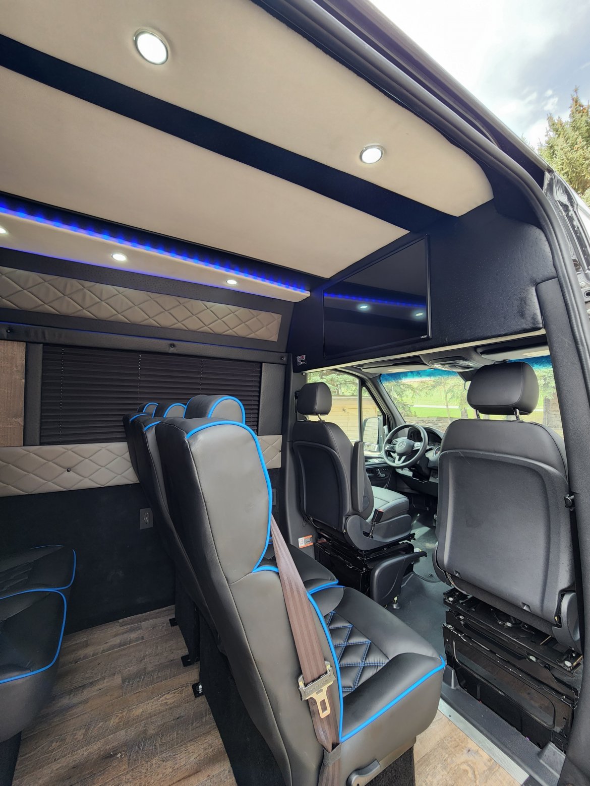 Executive Shuttle for Sale in Avon, CO - Photo 18