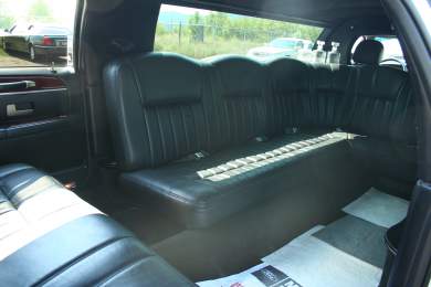 2003 Lincoln Town Car Limousine for Sale in forty fort, PA - Photo 2